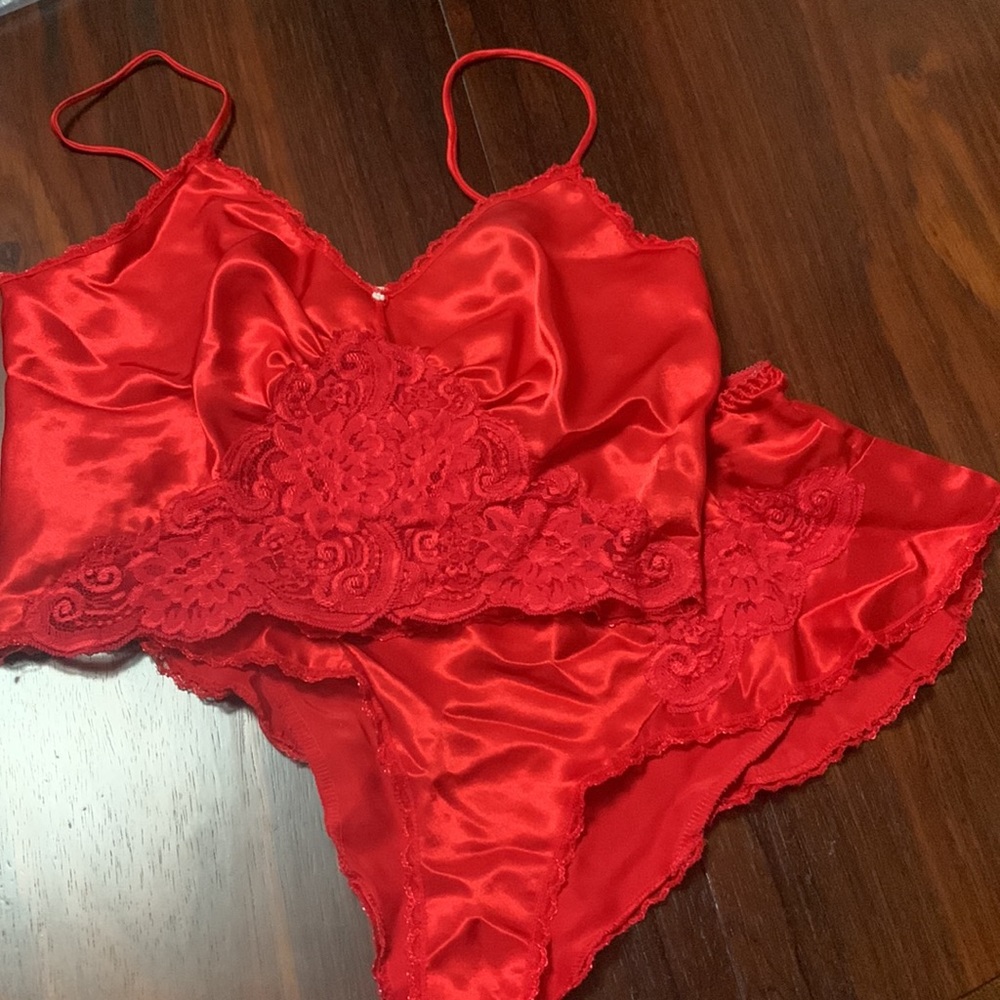 VTG 1980s Faye Cherry Red Cami n Panty Set Small 🍒
